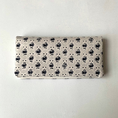 【COSMIC WONDER】  Old owlish floral-patterned cloth and light leather wallet/ 19CW83105-4