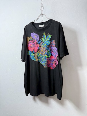90’s USA “flower art design” T-shirt