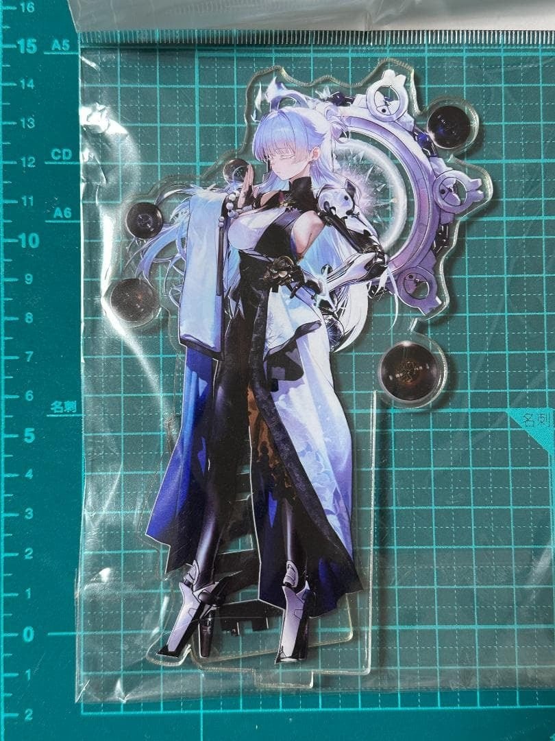 勝利の女神 NIKKE ナユタ アクリルスタンド ③ | mihoyo、鳴潮、恋と深