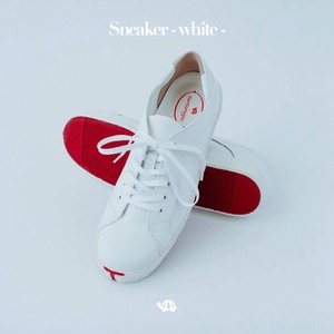 Sneaker - white -