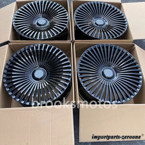 22インチグロスブラックマルチスポークスタイル鍛造ホイールベンテイガ LI-1034