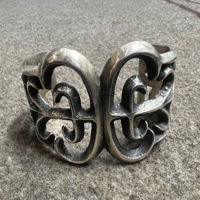 E.S.MITCHELL SAND CAST BANGLE