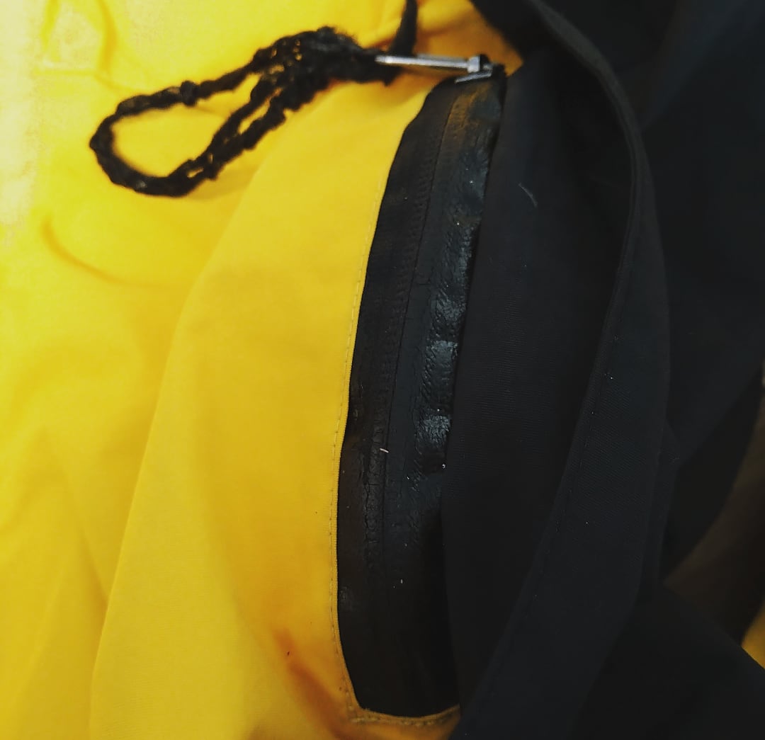 the north face gore-tex summit series mountain jacket 小岩店