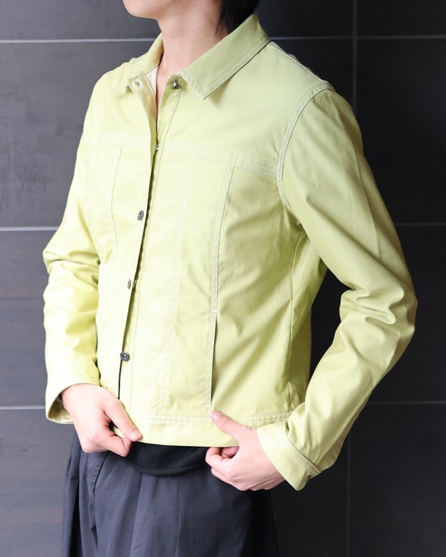 Short length color ring blouson