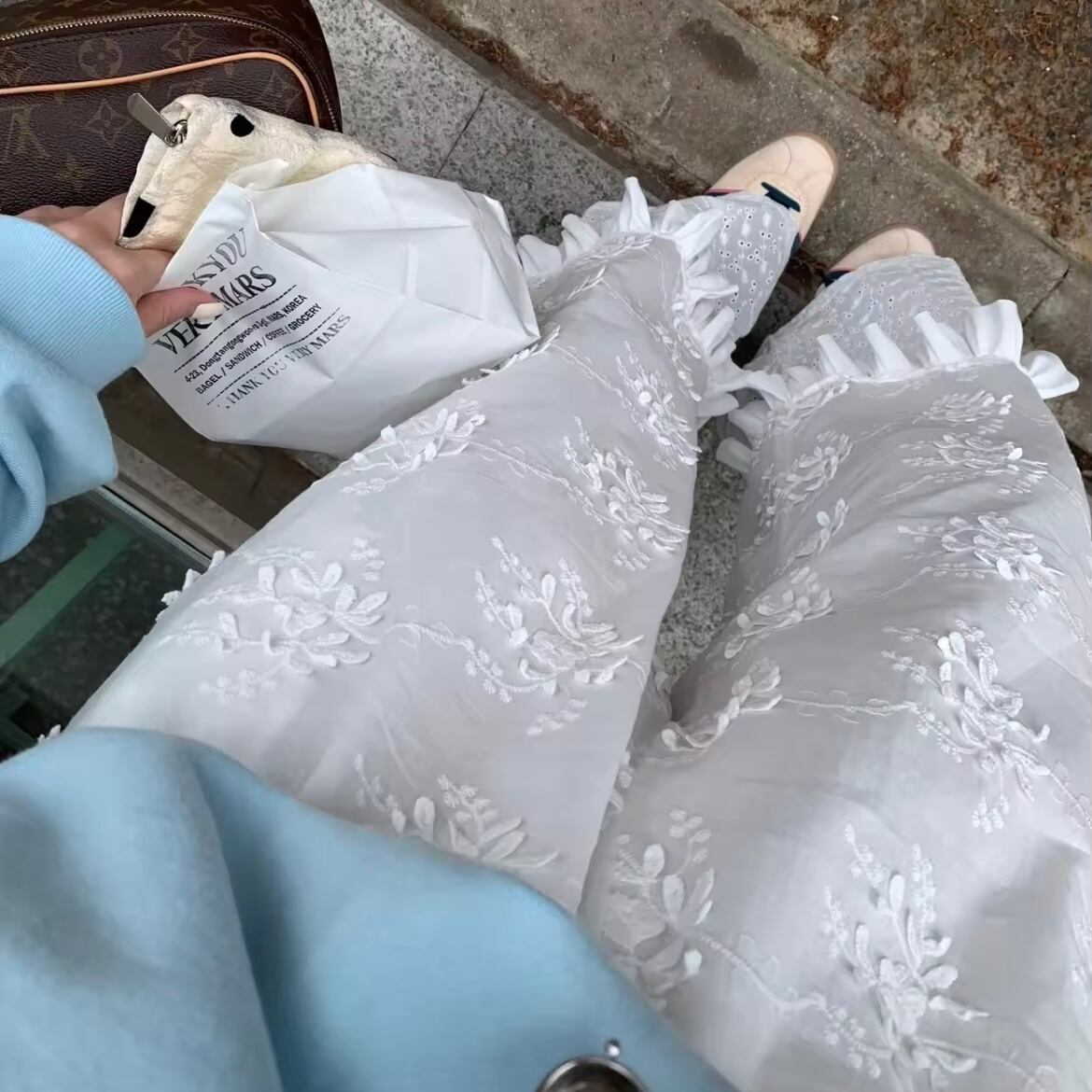 フリルレースパンチングロングパンツ