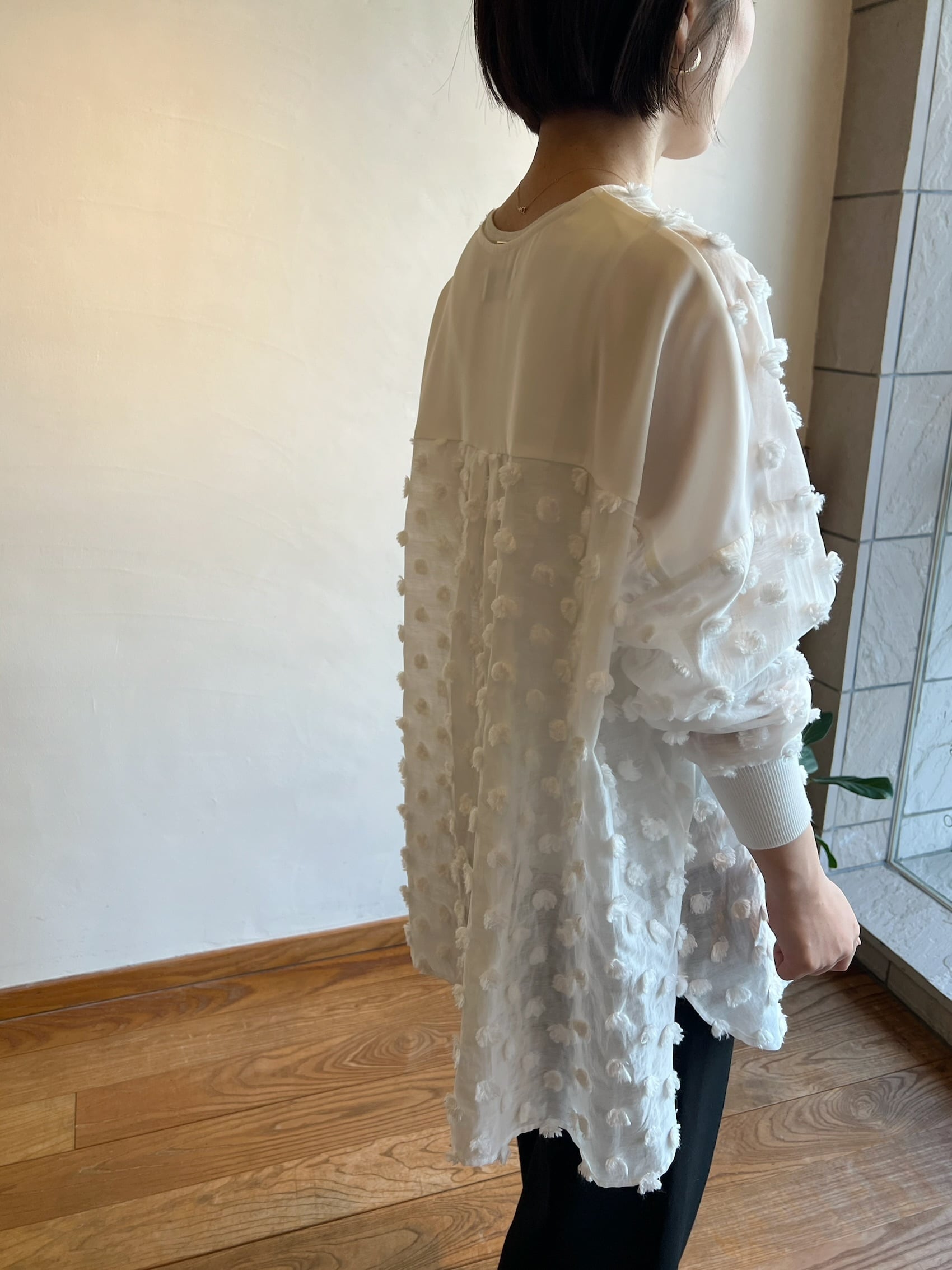 再入荷】CYAN TOKYO / ドットジャガードヘンリーブラウス | anouk