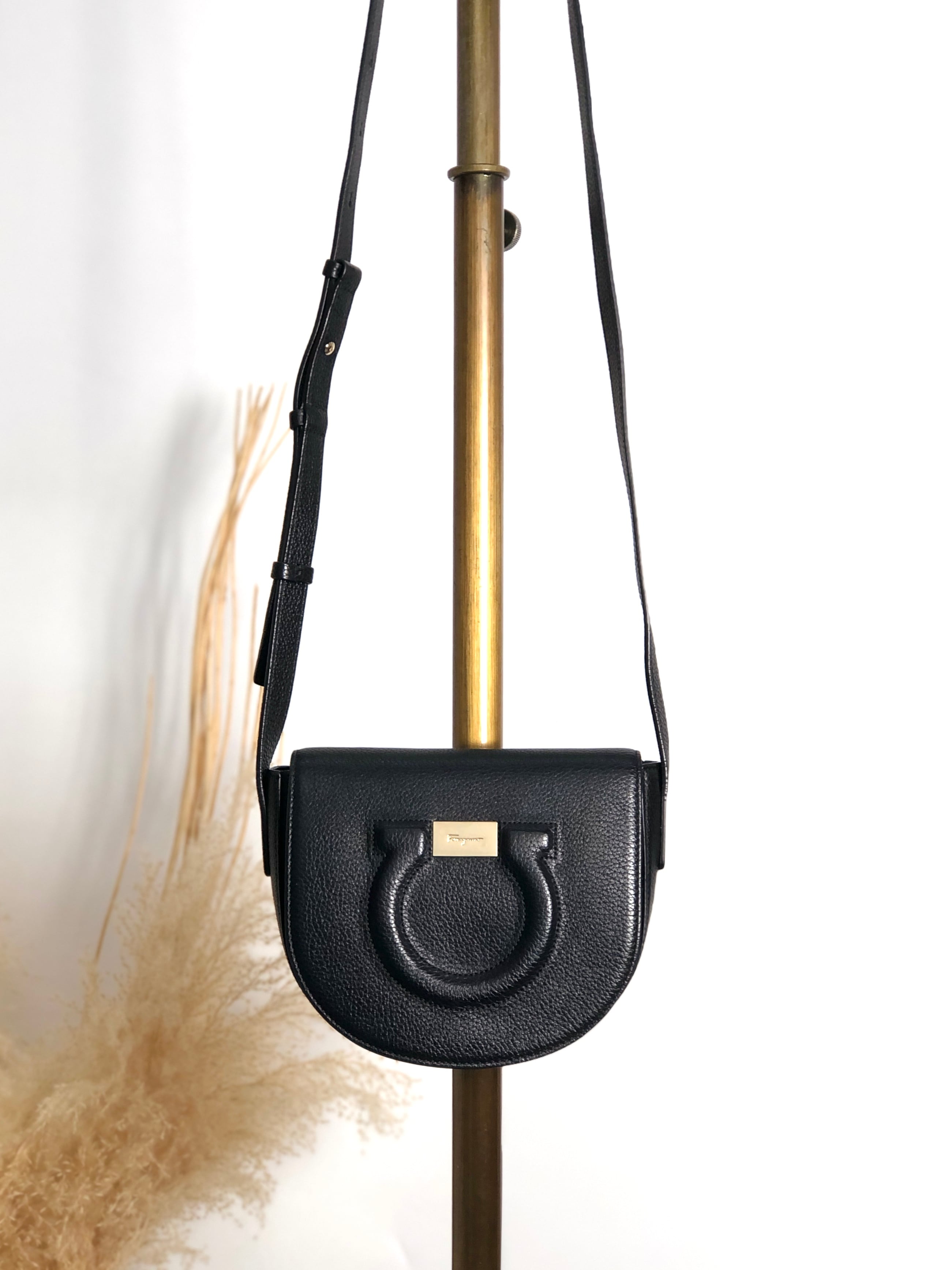 Salvatore Ferragamo サルヴァトーレ フェラガモ ショルダーバッグ