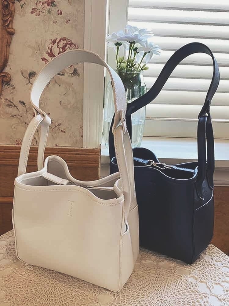 合皮スクエア2wayバッグ ハンドバッグ ショルダーバッグ オフィス きれいめ 大きいサイズ 韓国 CH4969