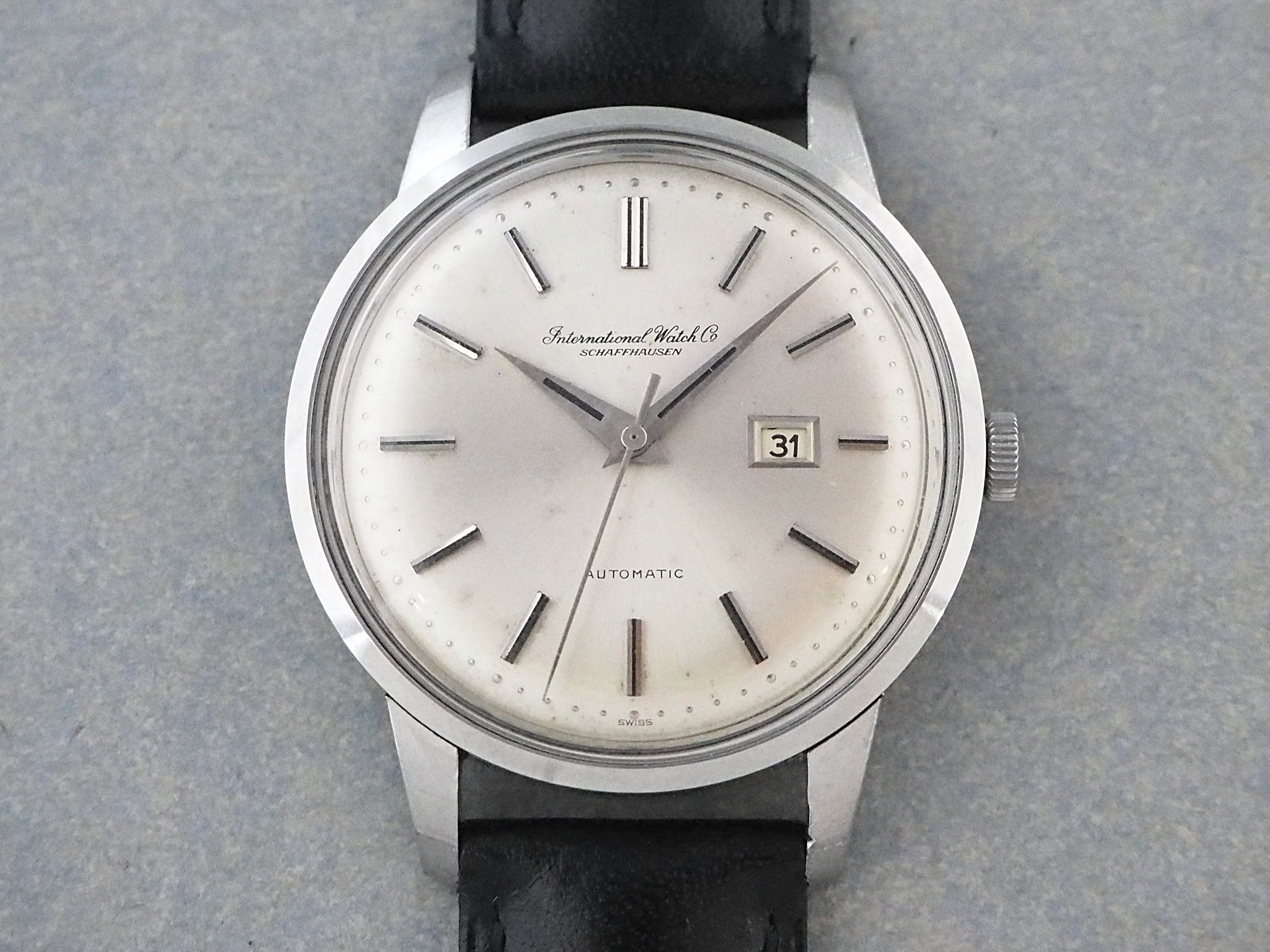 L o'clock