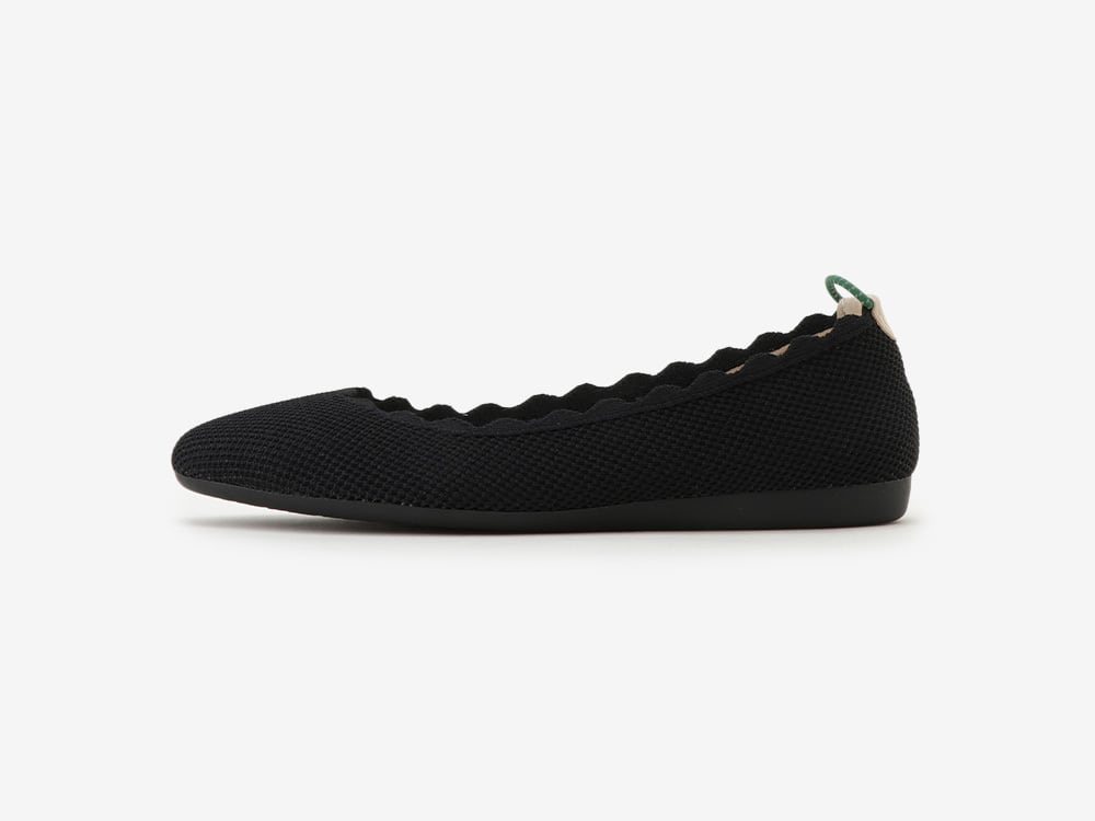round-SCALLOP / BLACK | Offen