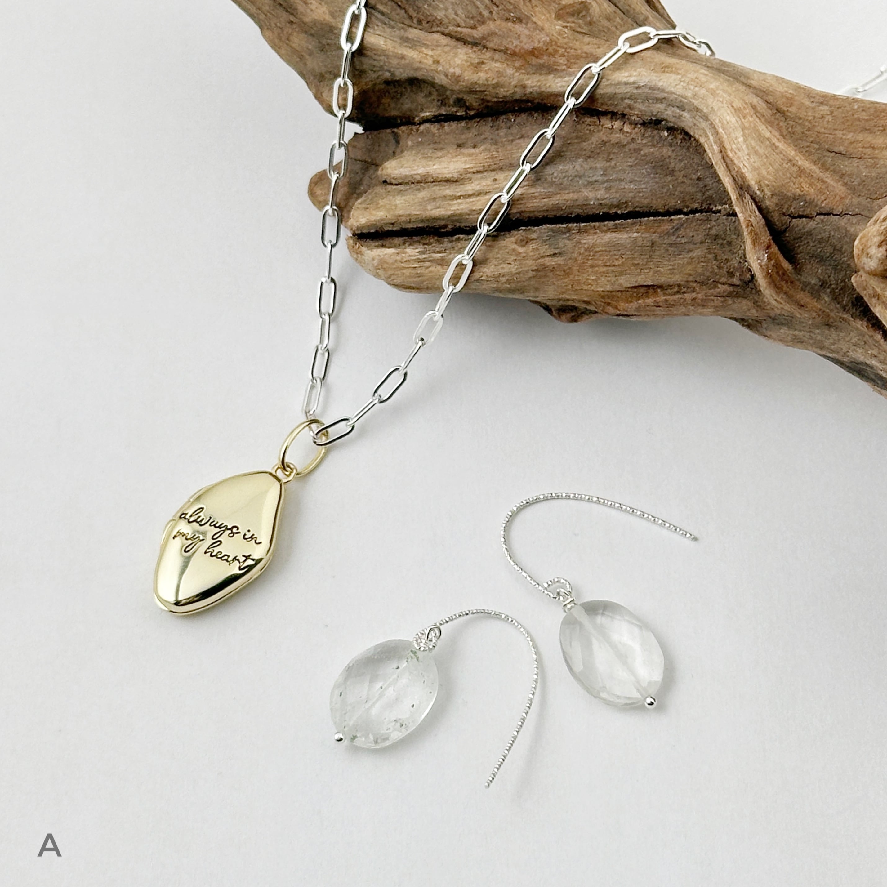 lagoon original ヒマラヤ水晶 フック ピアス | 【公式通販】鎌倉の