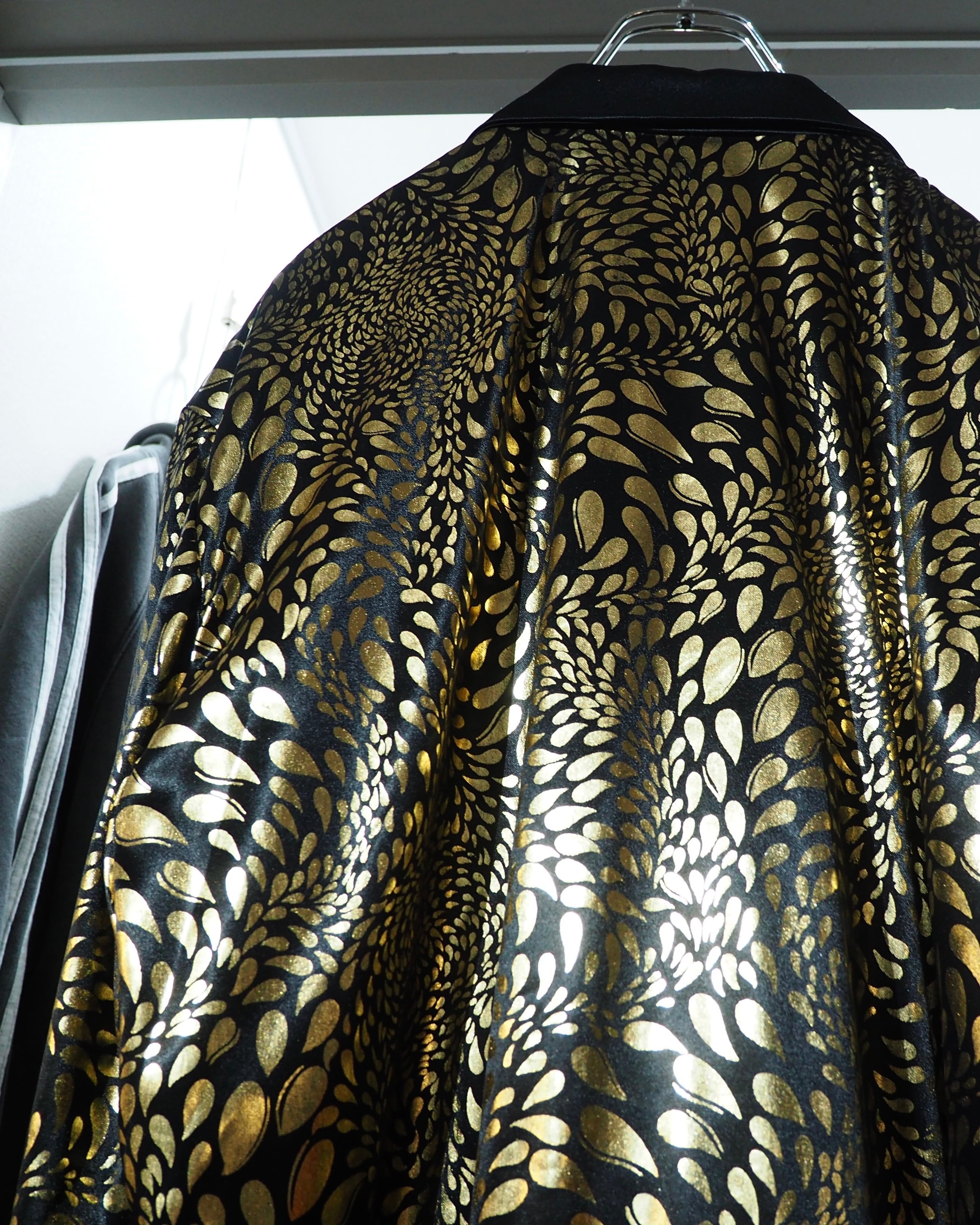 1980s ” made in USA ” Luxury gold pattern vintage loose Satin jacket