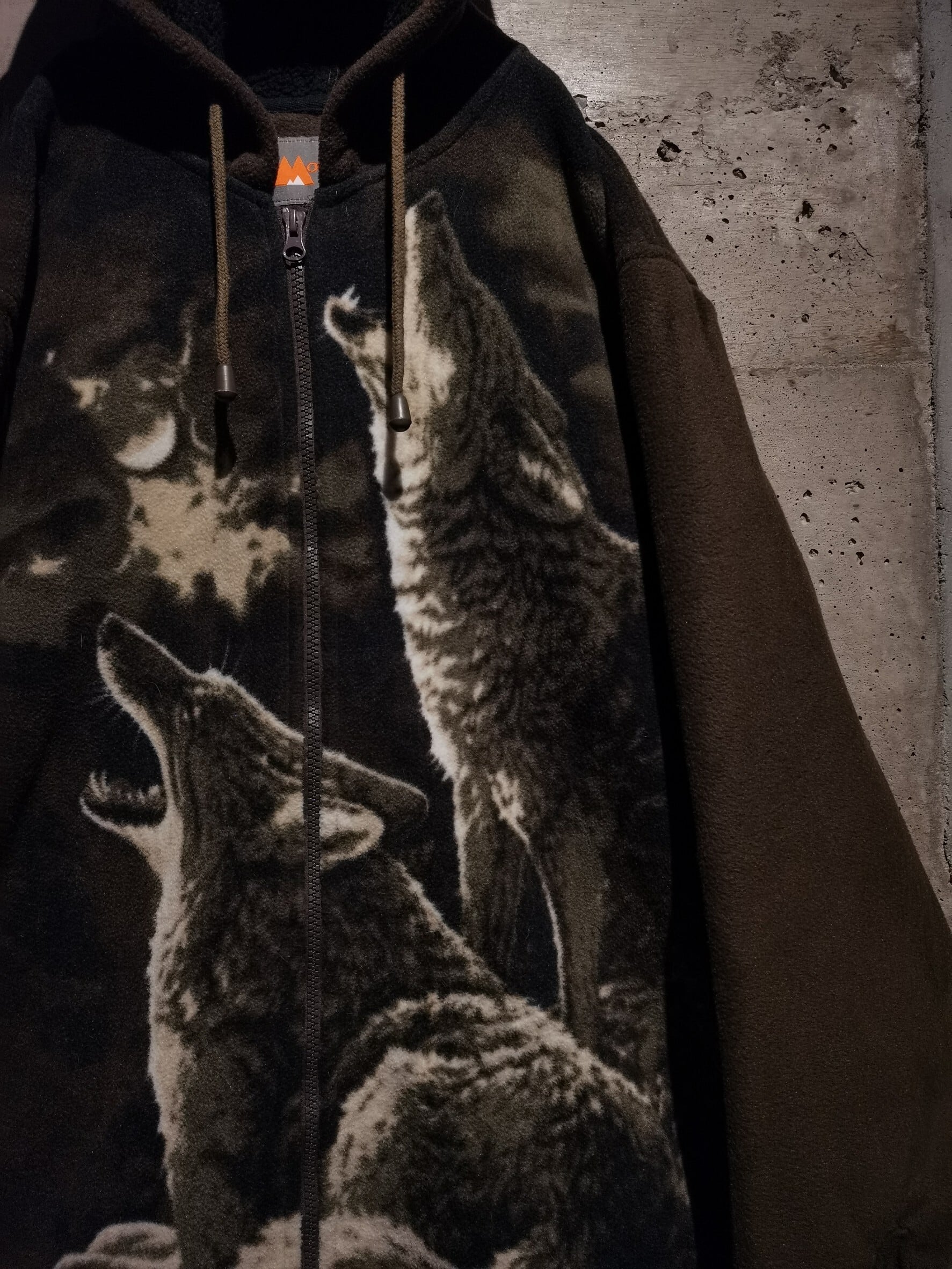 Caka】Wolf × Landscape Design Vintage Hooded Fleece Jacket | Caka 