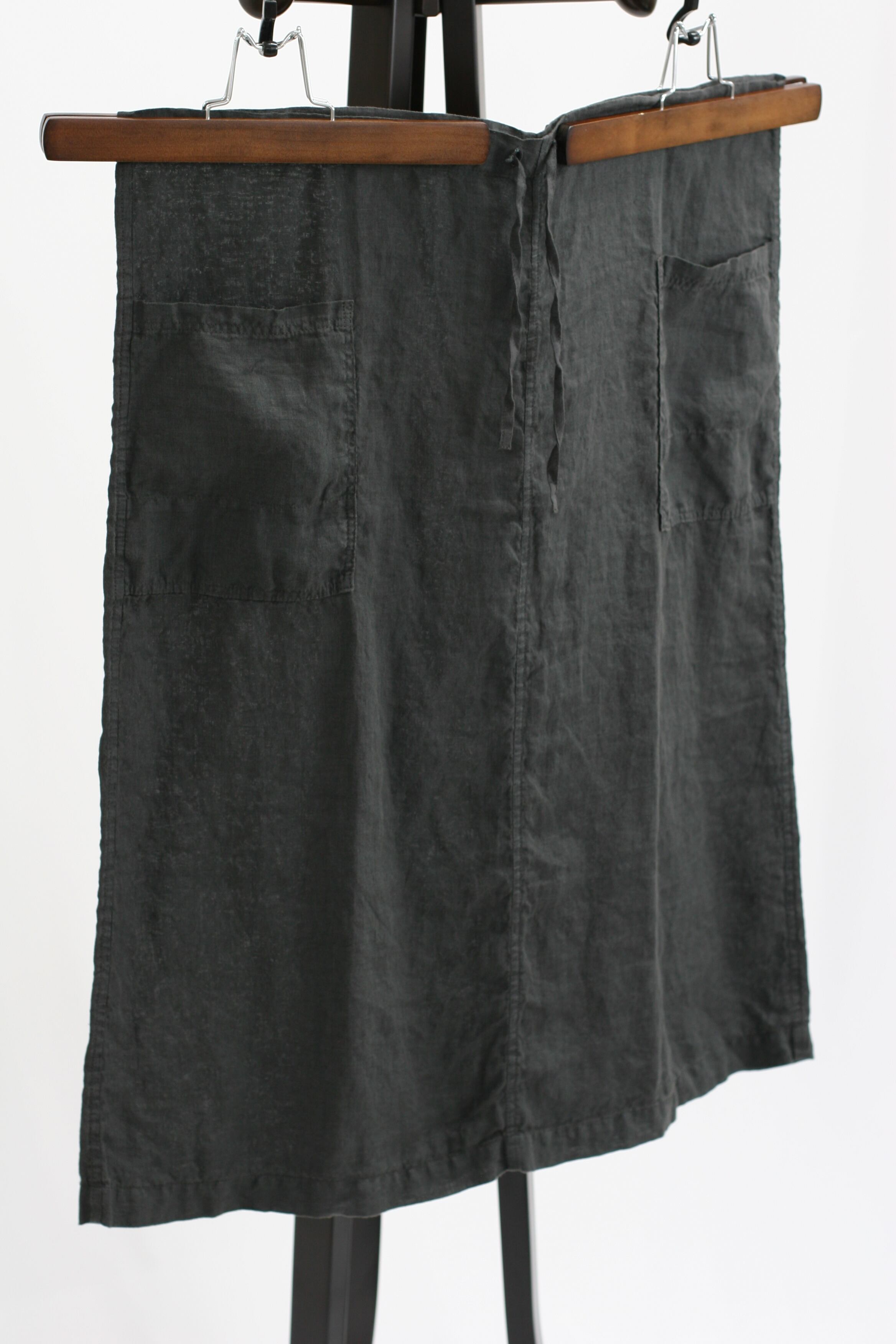 BUNON(ブノン) Embroidery Tuck Pants シルク 花柄プリント+刺繍