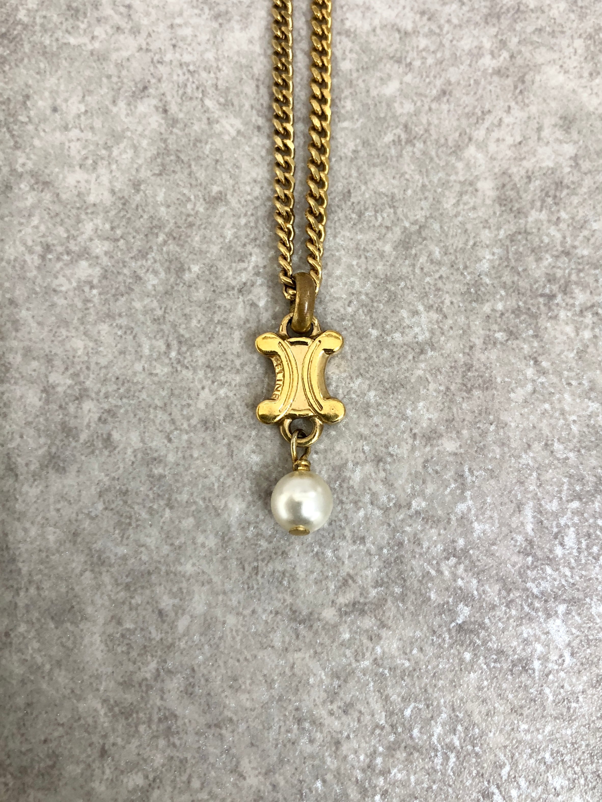 CELINE セリーヌ ネックレス ゴールド ブラゾン フェイクパール CELINE セリーヌ ネックレス ゴールド ブラゾン フェイクパール