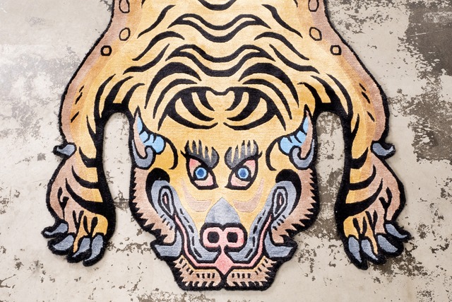 Tibetan Tiger Rug 《Mサイズ•シルク・シャンパンゴールド128》チベタンタイガーラグ