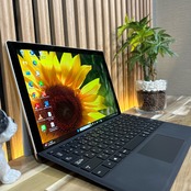 \ 公式ショップ限定価格❣️/ 超美品《上位モデル》Surface Pro 7＋ タッチパネル式 第11世代 メモリ8GB SSD128GB 人気ノートパソコン 安心サポート＆3ヶ月保証付