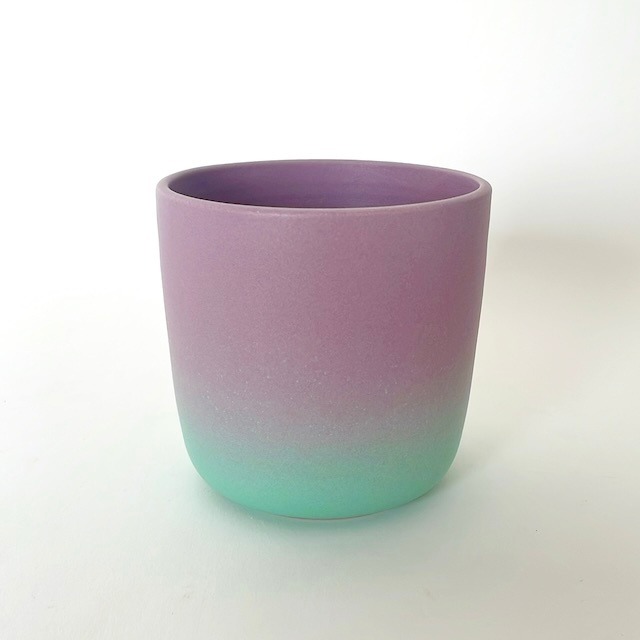 Marilyne Blais "Coquille Cup in Jazzy Gradient"