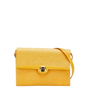 ルイ ヴィトン エピ アルシュ クラッチバッグ ショルダーバッグ M52579 タッシリイエロー レザー レディース LOUIS VUITTON 【中古】