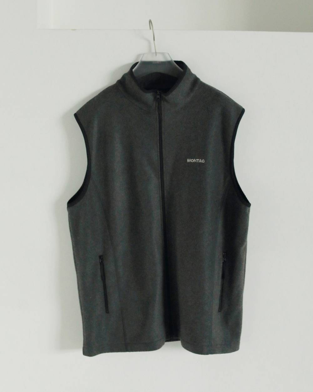 新品　anuke アンヌーク　Fleece Zip Vest ベスト anuke(アンヌーク) Fleece Zip Vest | サウスオレンジ｜メンズ
