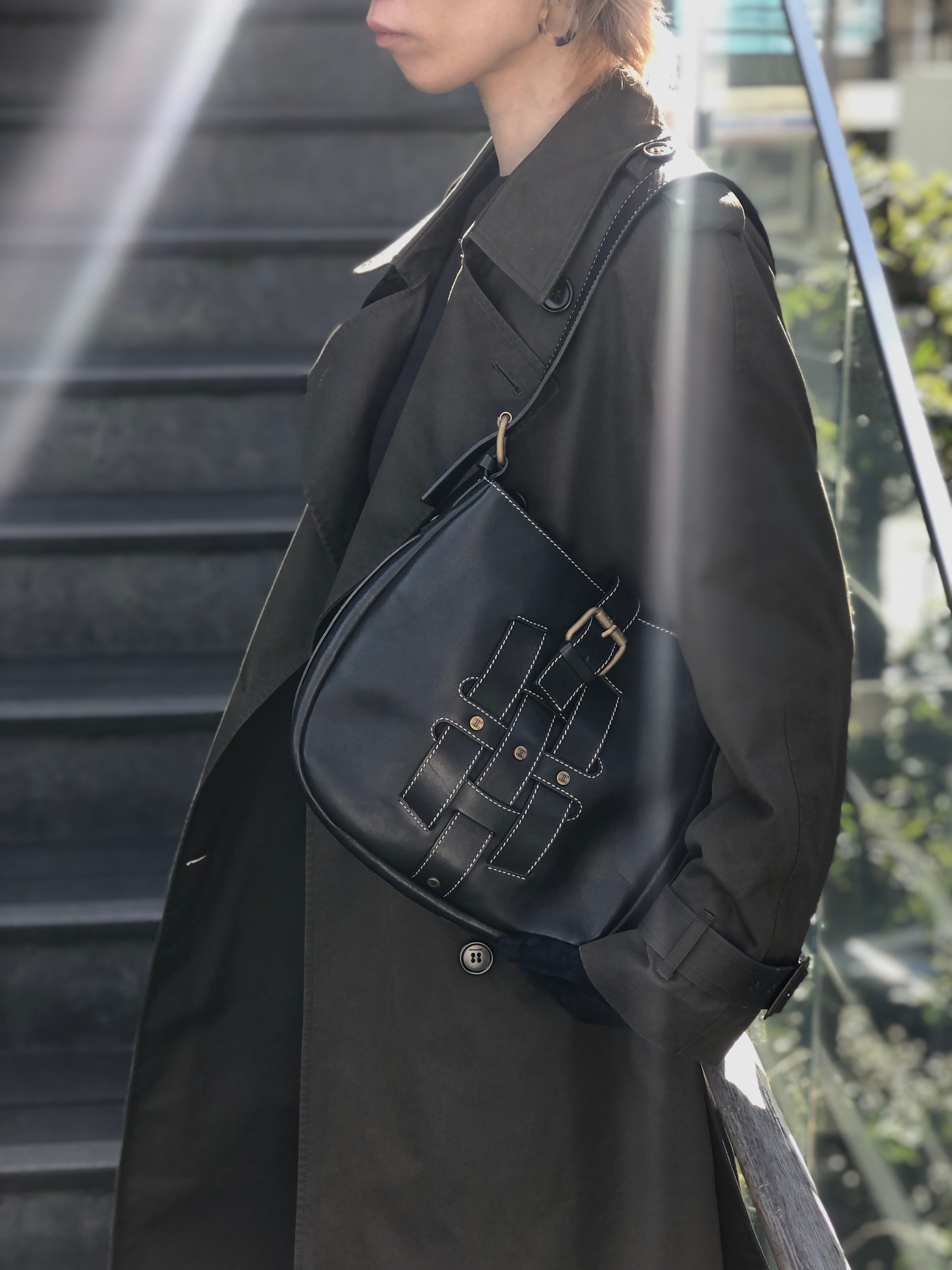 CELINE セリーヌ ブラック レザー フロントバックル セミショルダー vintage ヴィンテージ オールド f5ds3s