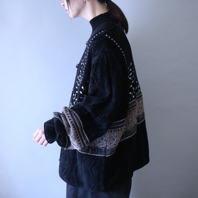 "刺繍" silver reef pattern crystal loop button over wide silhouette no-collar jacket