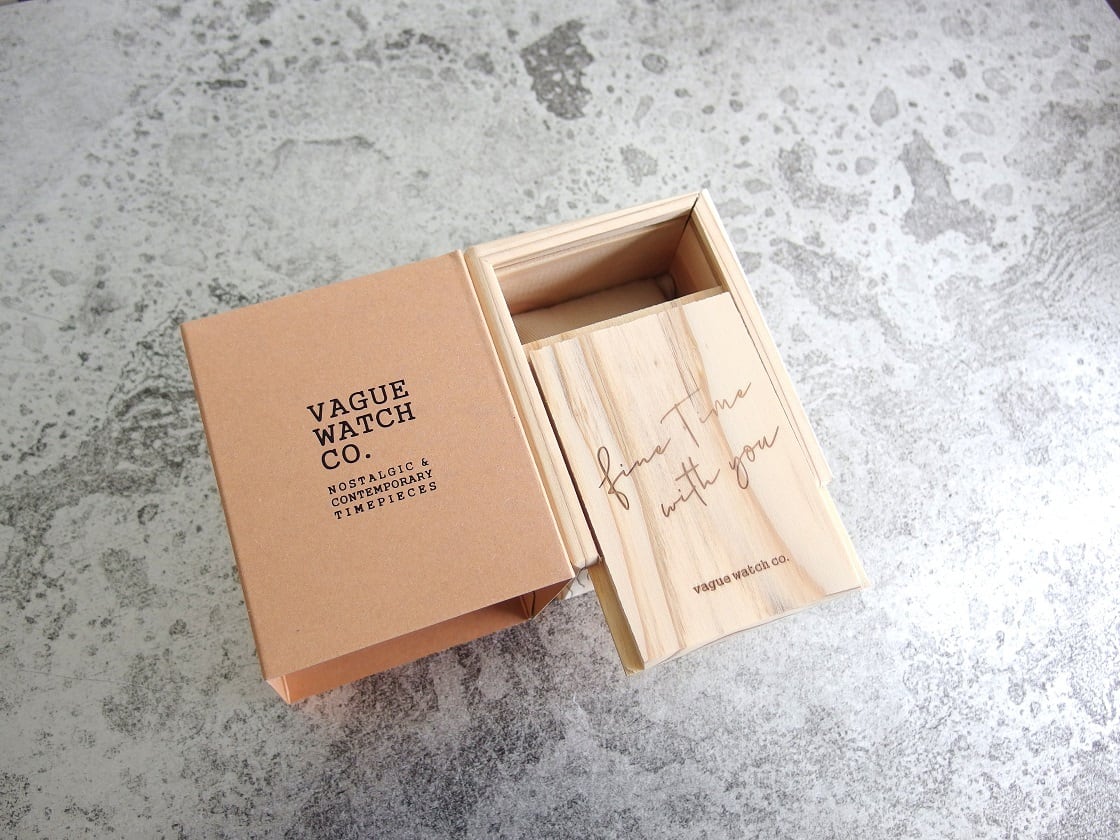 VAGUE WATCH / ヴァーグウォッチ】Coussin 12 Croco Lady's 28mm YG