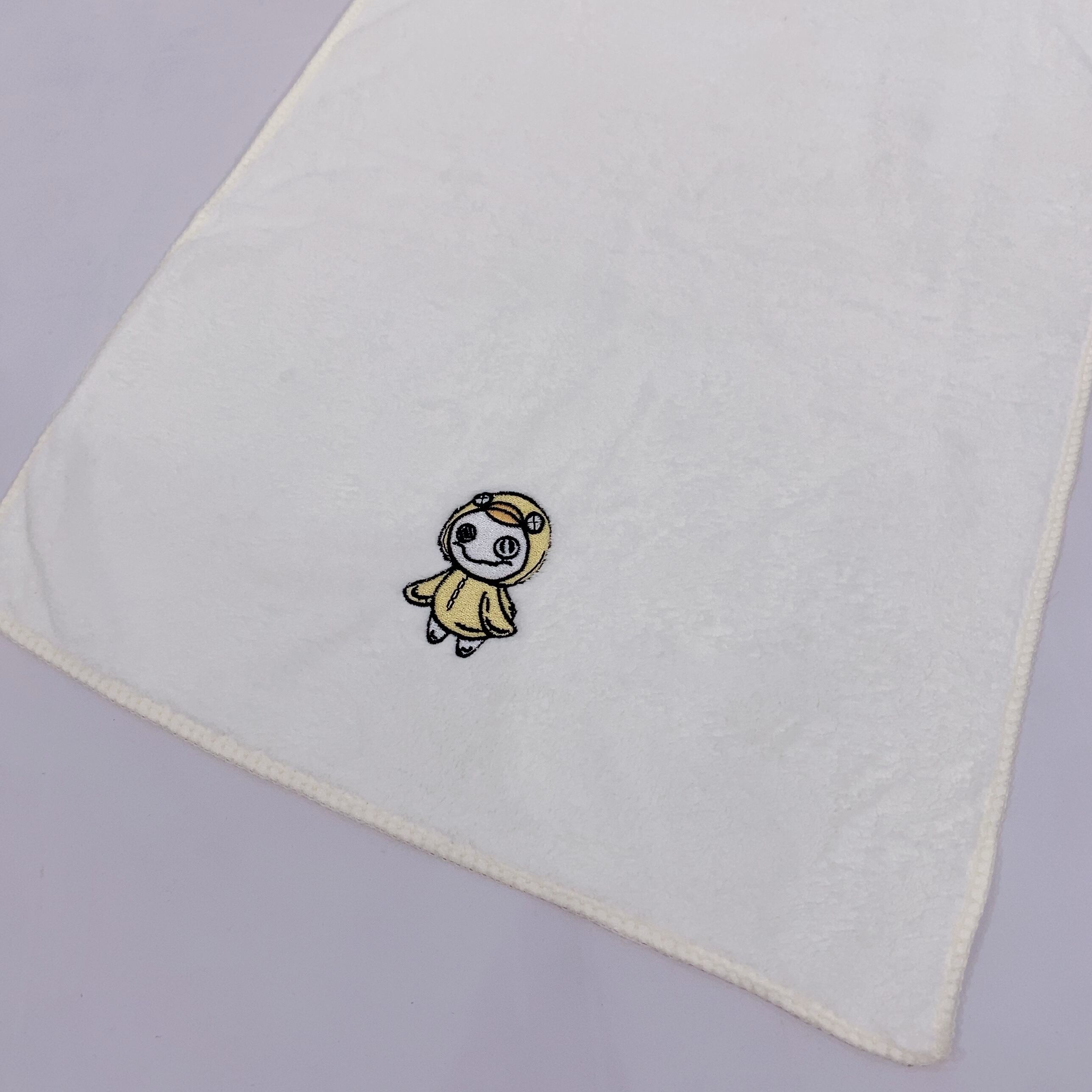 刺繍入りマイクロファイバーフェイスタオル ひよこnierちゃん Nier