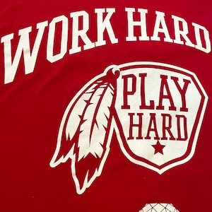 【keya】WORK HARD プリント Tシャツ ロゴ 3XL ビッグサイズ レッド US古着