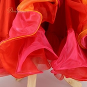 ベリーダンス オリエンタル 衣装 スカート レッド系 フリル 赤 橙 スリット ボリューム 練習 レッスン 華やか 鮮やか 上品 かわいい ダンス衣装 ステージ イベント 伸縮 ストレッチ ピンク系 オレンジ系