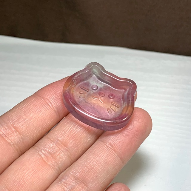 28.可愛い猫顔☆フローライト猫皿