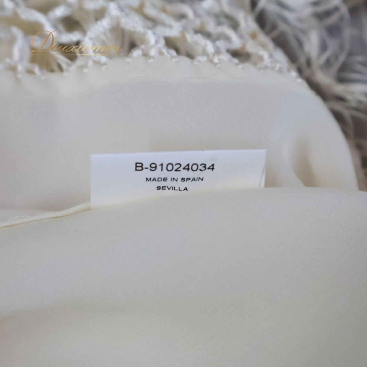 フラメンコ 衣装 シージョ ピキージョ 小物 イベリア ホワイト系 アイボリー クリーム色 無地 シンプル IBERIA スペイン製 フレコ ダンス 三角形 イベント 練習 舞台 発表会 おしゃれ エレガント コスチューム