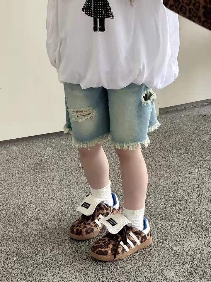 ダメージハーフデニム