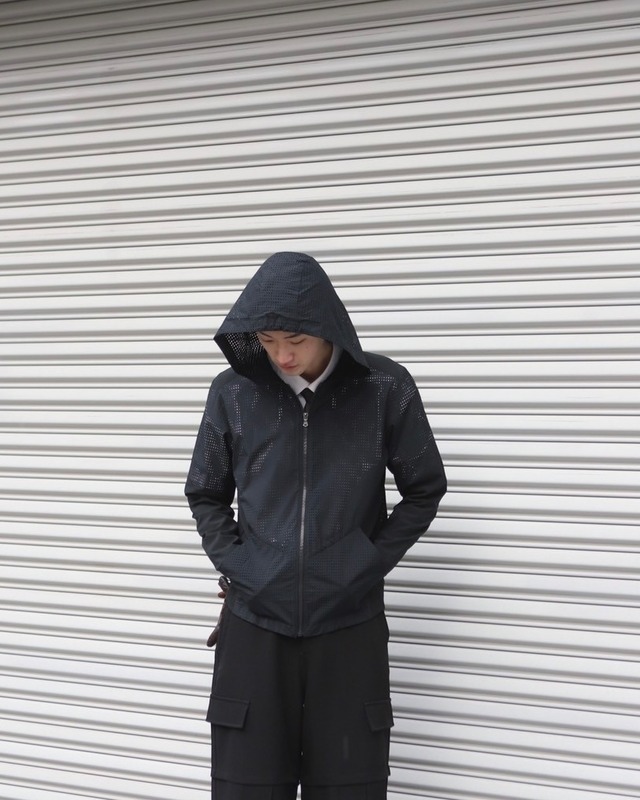 zip-up mesh foodie