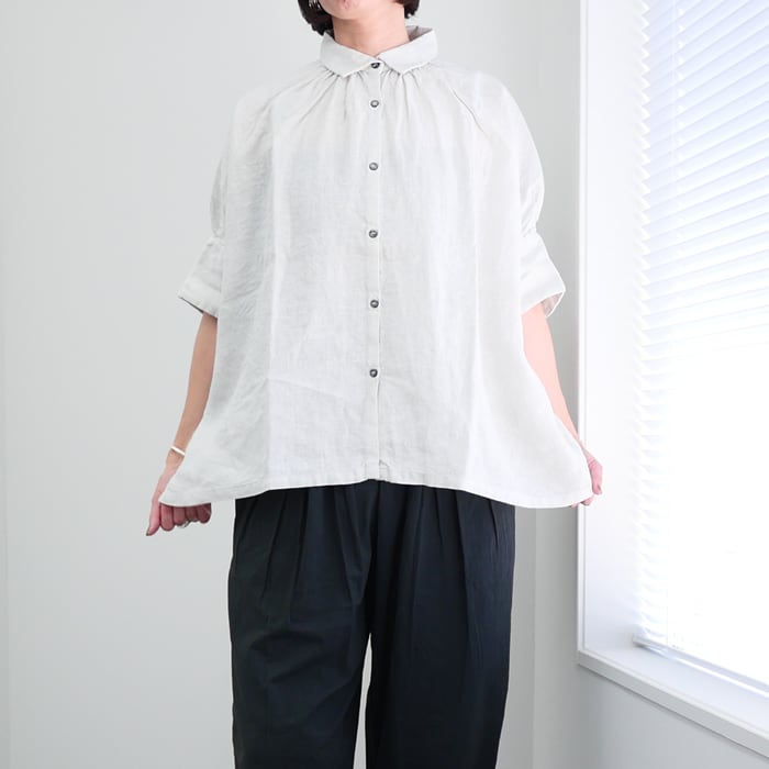 【美品】Honnete オネット リネン　ハーフスリーブ　ギャザーブラウス　半袖 Honnete（オネット） ハーフスリーブギャザーシャツ[HO-S2] | tile