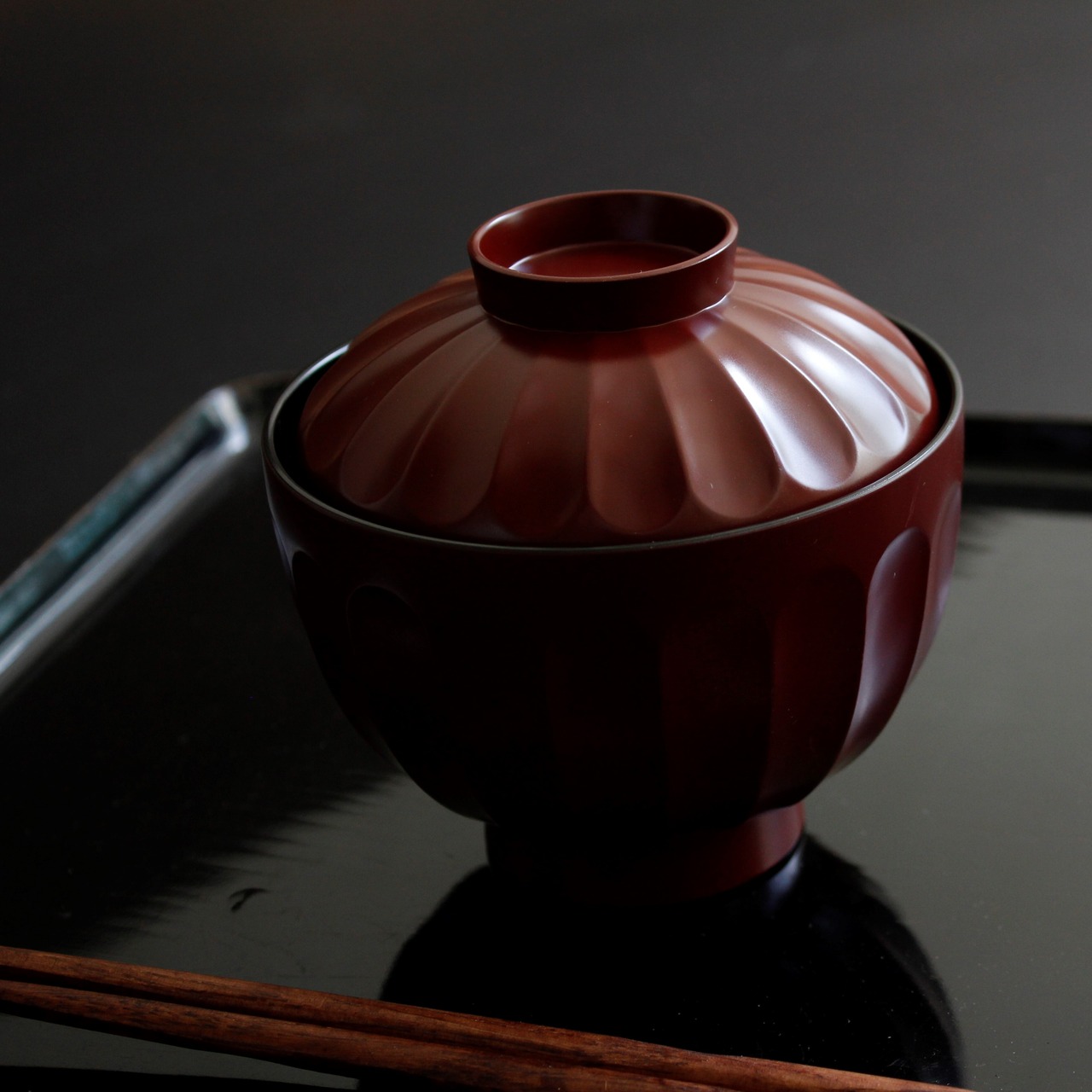 菊型吸い物椀　吟朱（洗浄機対応）