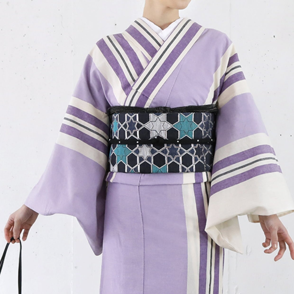 爽やかな【すくい織】　お洒落なモダンモチーフ　単衣にも　新品の名古屋帯です 九寸名古屋帯 「モザイクタイル」 59kimono2022 | えんや呉服店 ウェブ