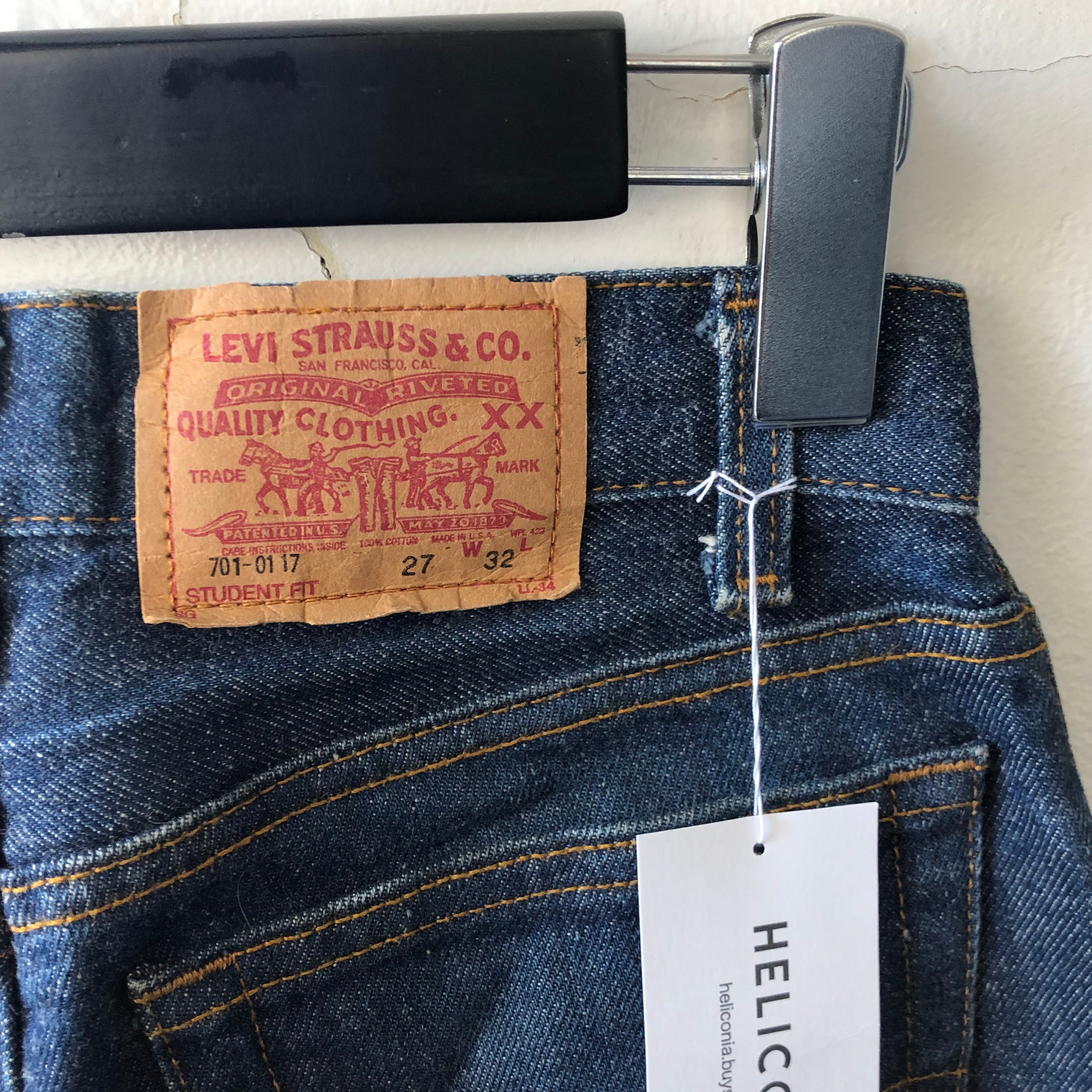made in USA Levi's 701 student fit w27 | HELICONIA
