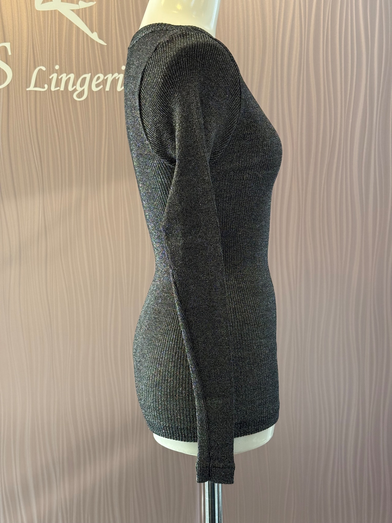 ウールシルクラメ入り トップス NERO ARGENTO 2サイズ fraly