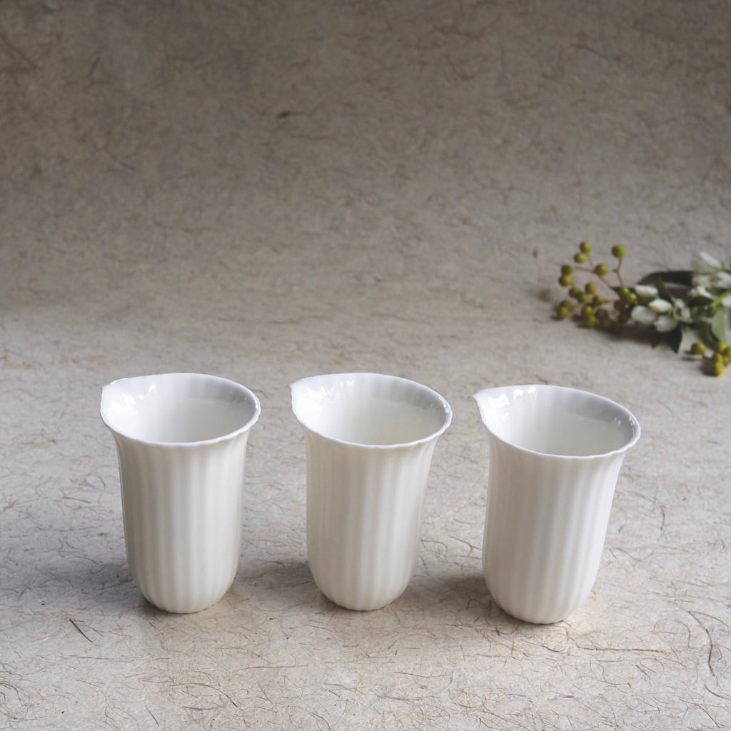 色原 昌希/白磁 リンカ茶海(片口)