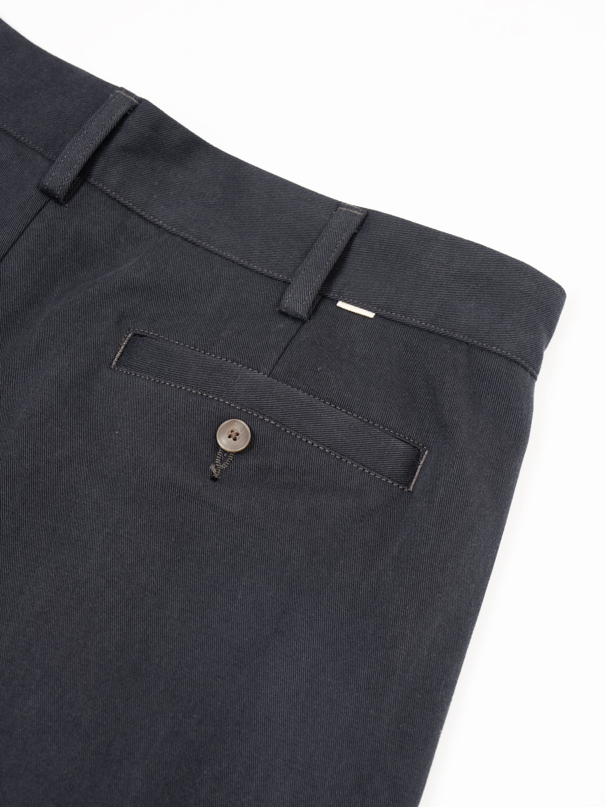 Cotton 2tuck Washed Chino Shorts (black) | OVY