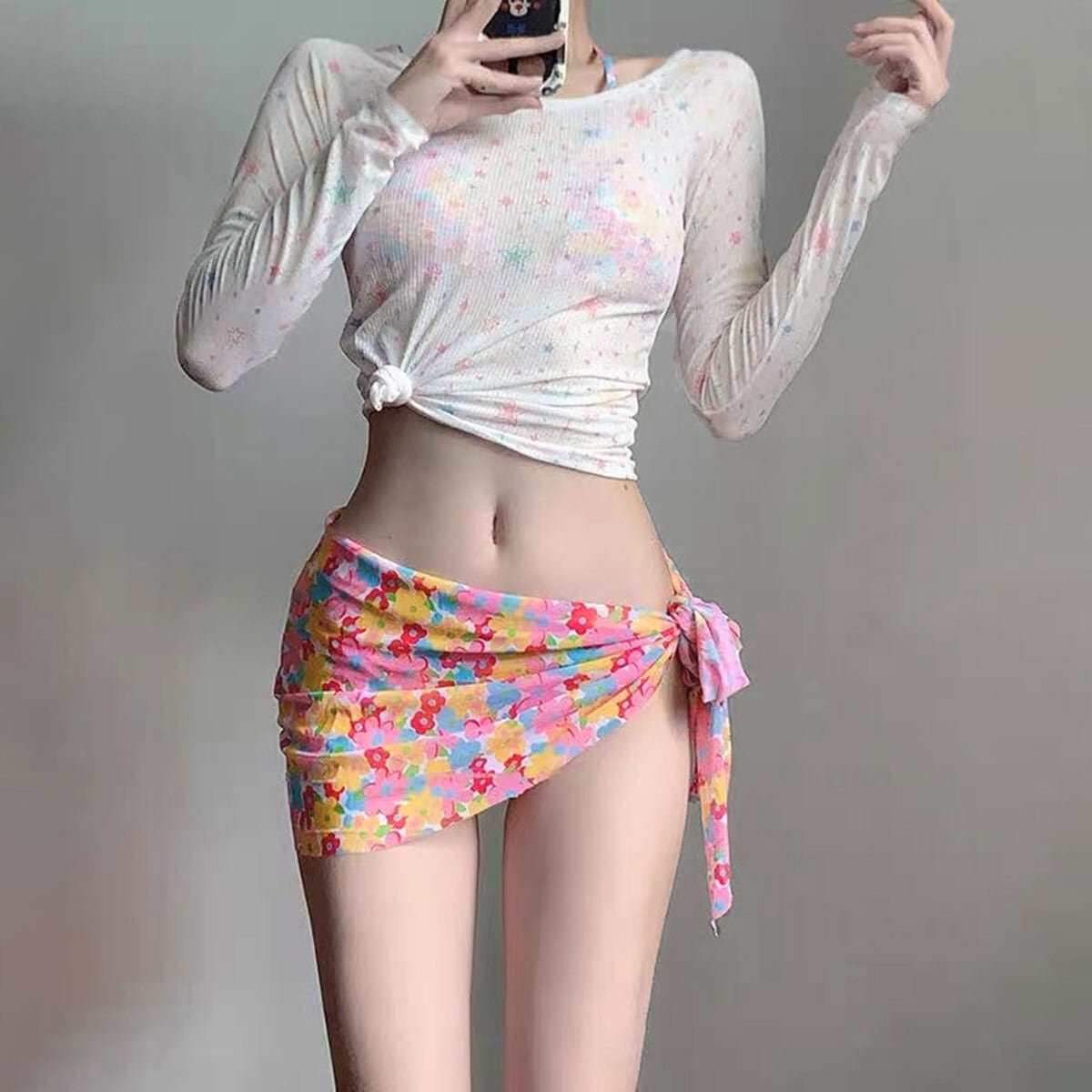 ビキニ 水着 4点セット レディース 夏 韓国 海水浴 プール レジャー セパレート水着 花柄 ビキニ水着 おしゃれ 大人 かわいい カラフル パレオ付き 大人可愛い 大人女子