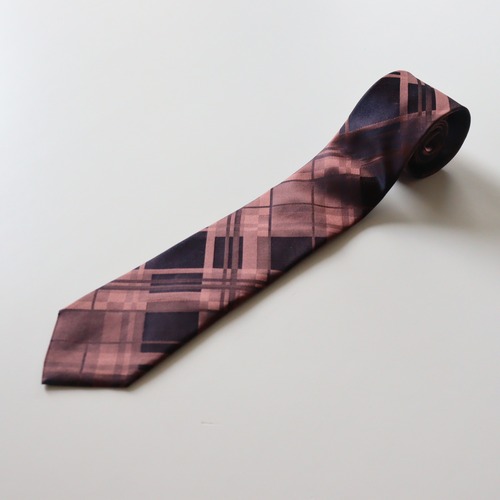 Cale ” Silk check necktie ( Pink )"