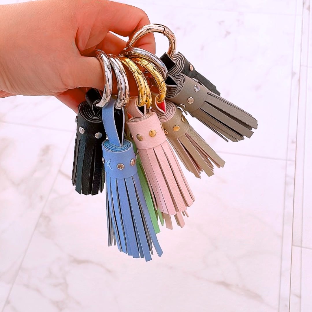 タッセルキーホルダー革タグハワイアンニコちゃん☺︎ T-15