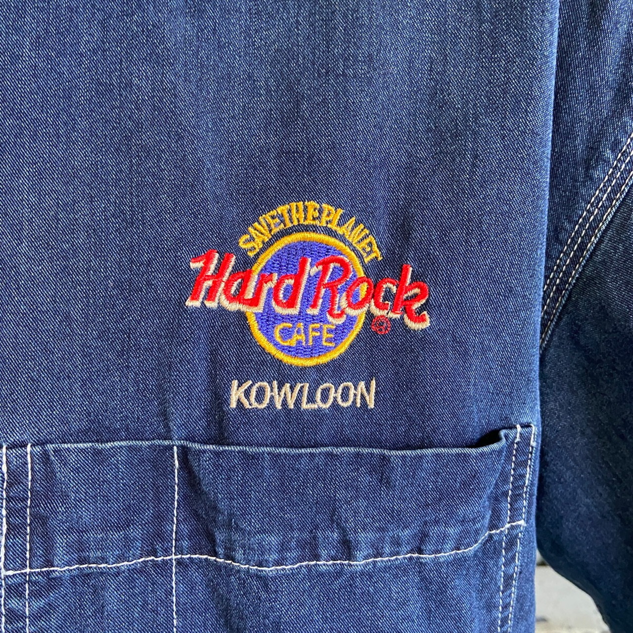 90年代 ハードロックカフェ 企業ロゴ刺繍 デニムシャツ メンズL 古着 