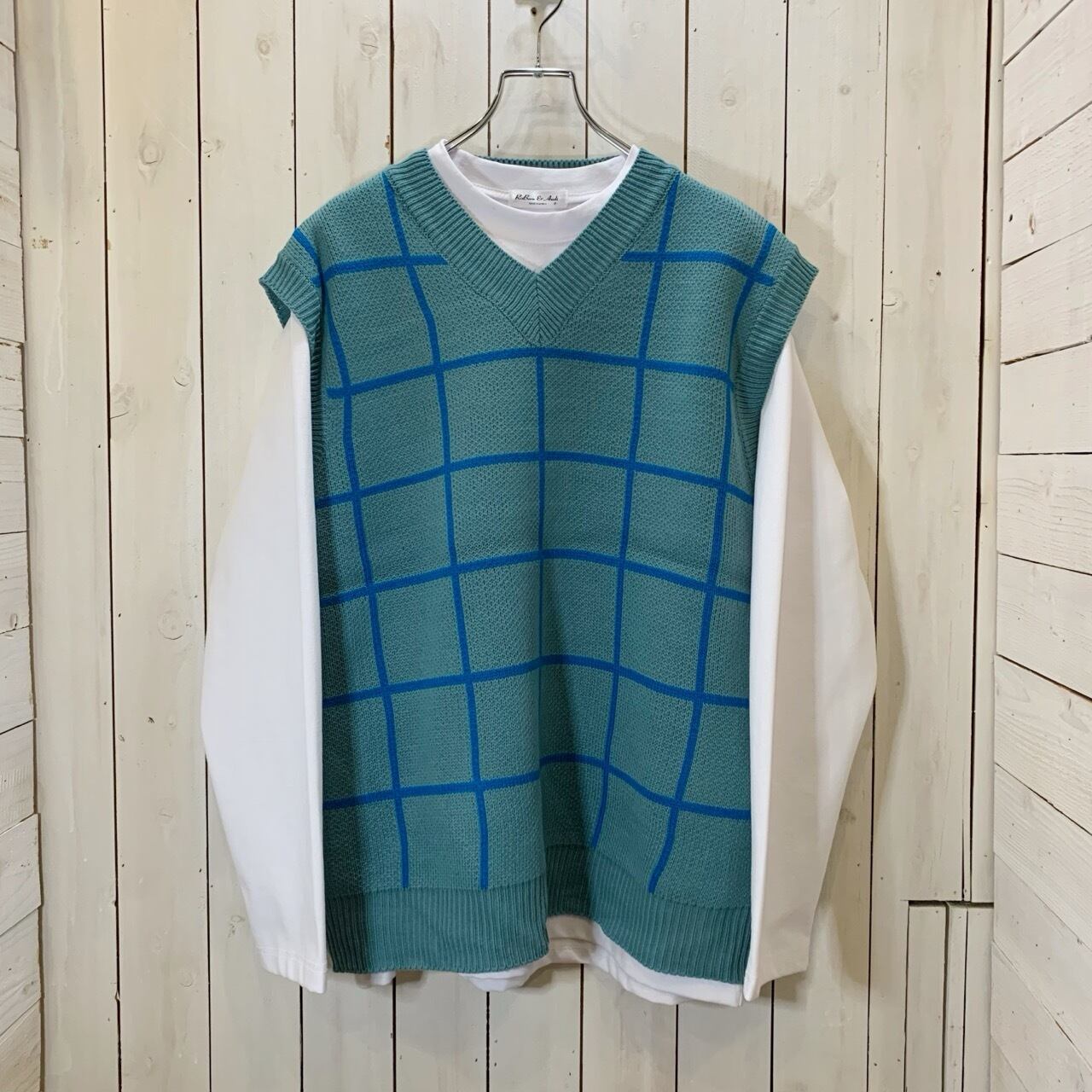 mini V-neck KNIT vest | NKNIT