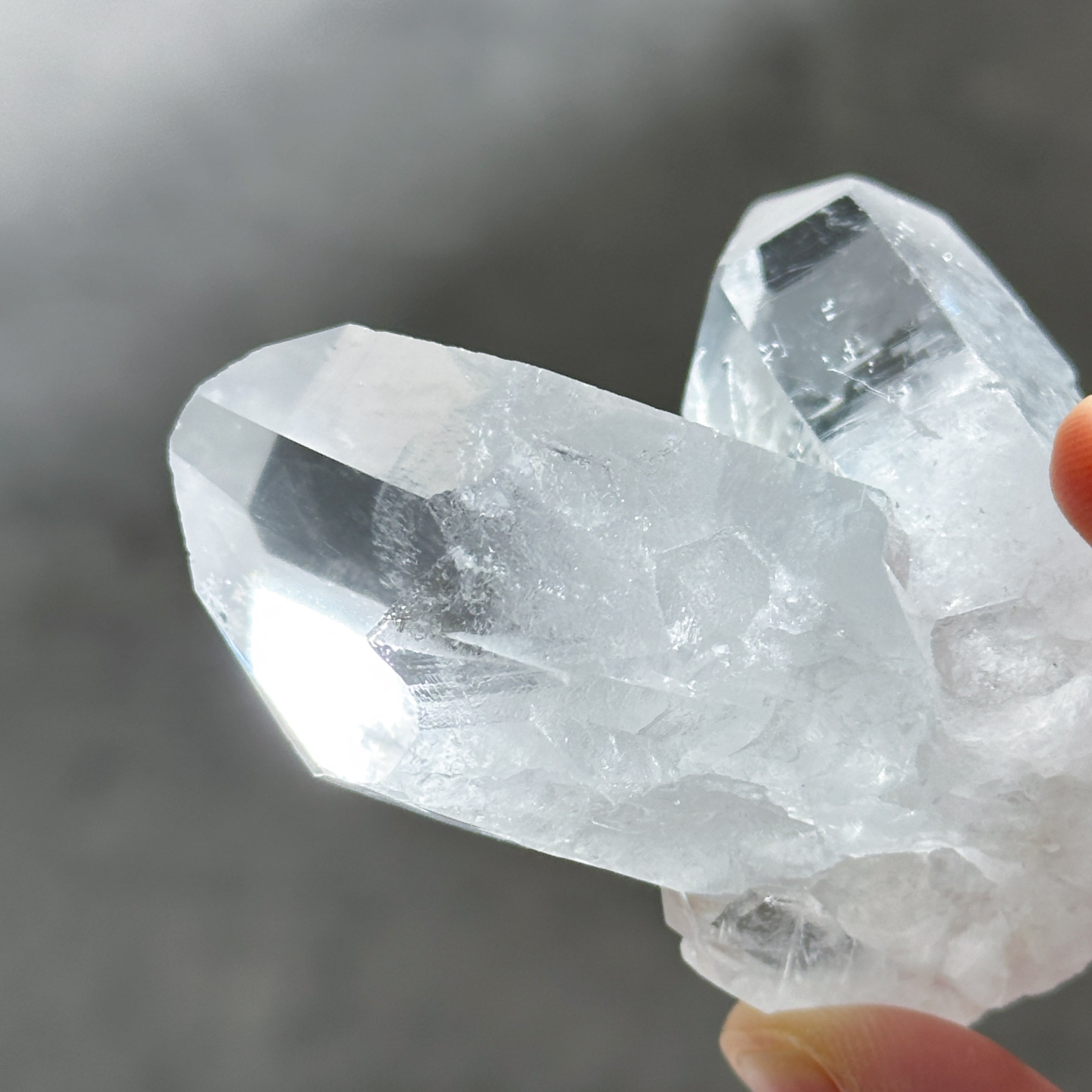 【トカンティンス】水晶　クリアクォーツ トマスゴンザカ産水晶クリアクォーツ クラスター01◇ Clear Quartz
