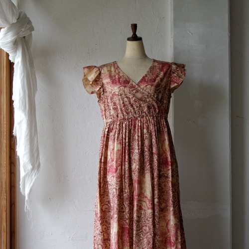 【期間限定販売】トワルドジュイプリントワンピース（Fril Sleeve）／penser a l’avenir