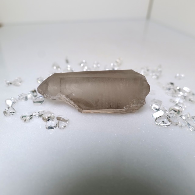 【豊かさへのヴィジョンを開き、望む未来を現実へと導く】ゴールデンヴィジョンクォーツ　ポイント　100　G13_2