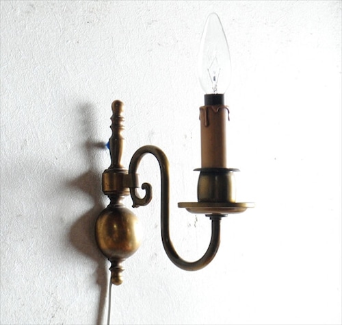 フランス買い付け 真鍮 ウォールライト スコンス キャンドル型 燭台 ランプ ブラス 壁付け 照明 アンティーク ig2495